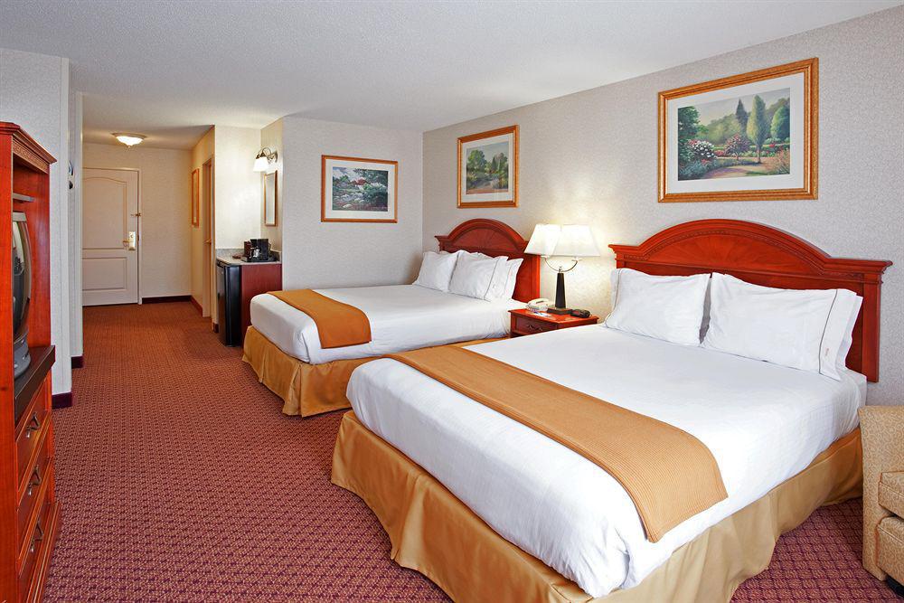 Holiday Inn Express & Suites - Sharon-Hermitage By Ihg West Middlesex Chambre photo