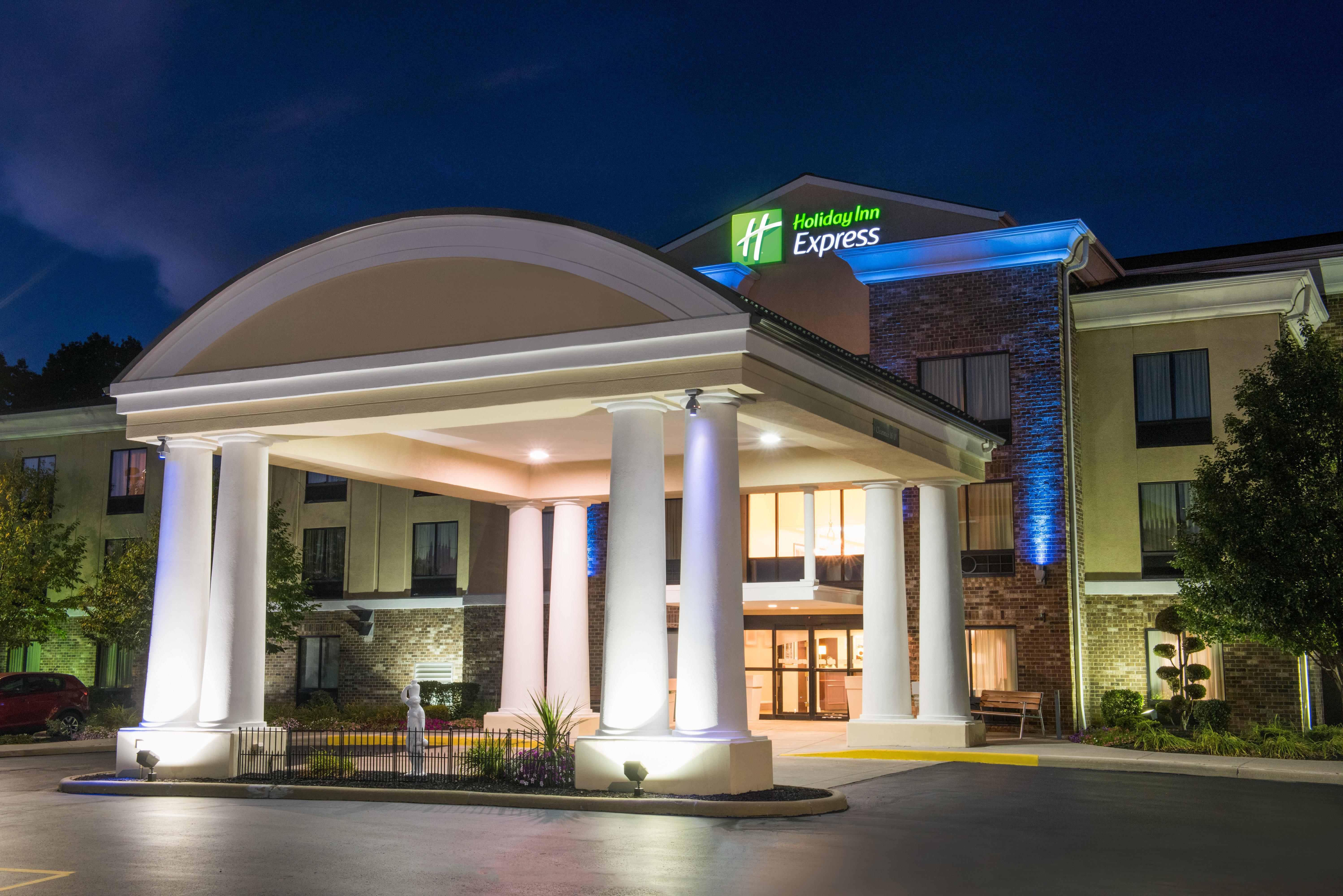 Holiday Inn Express & Suites - Sharon-Hermitage By Ihg West Middlesex Extérieur photo