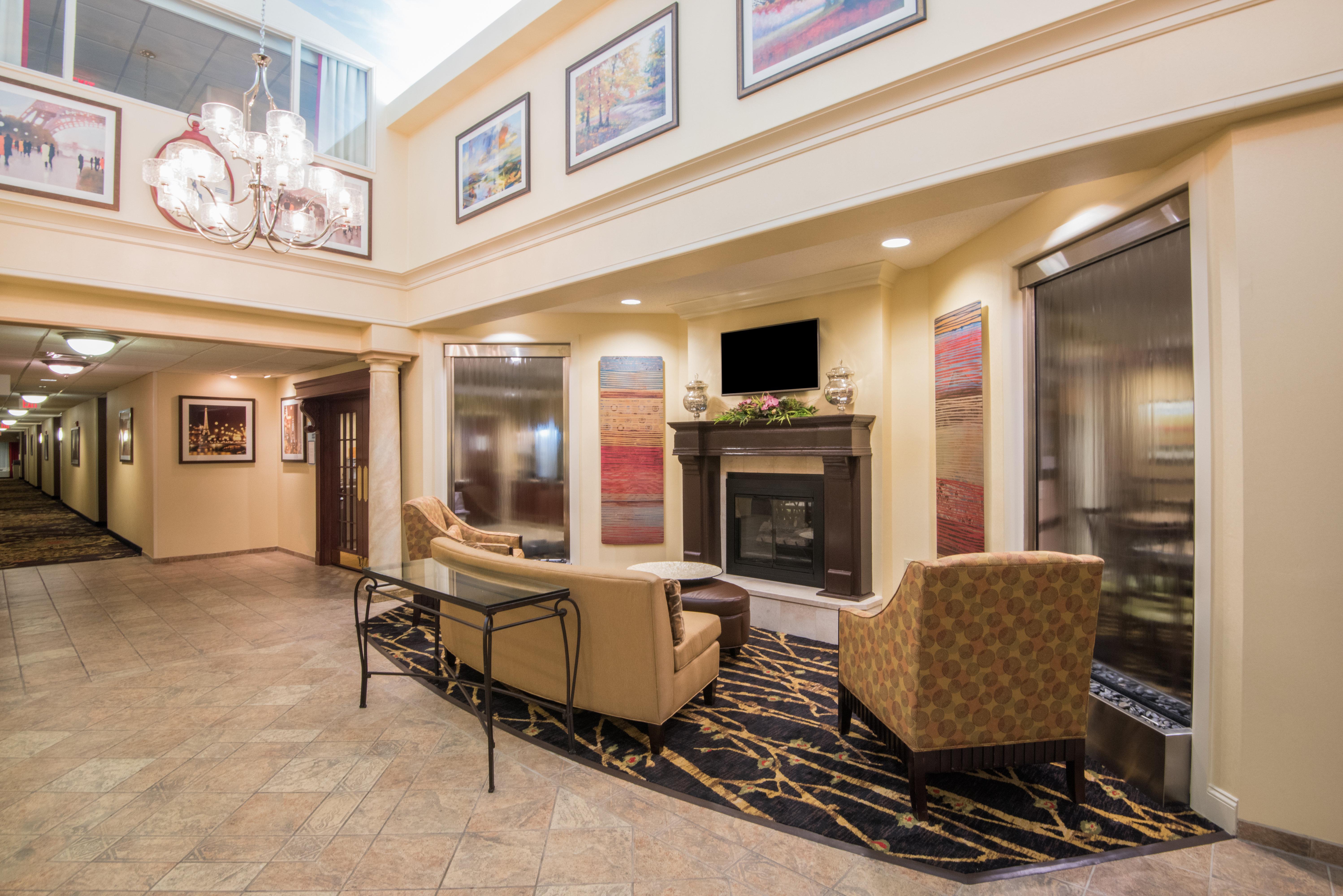 Holiday Inn Express & Suites - Sharon-Hermitage By Ihg West Middlesex Extérieur photo