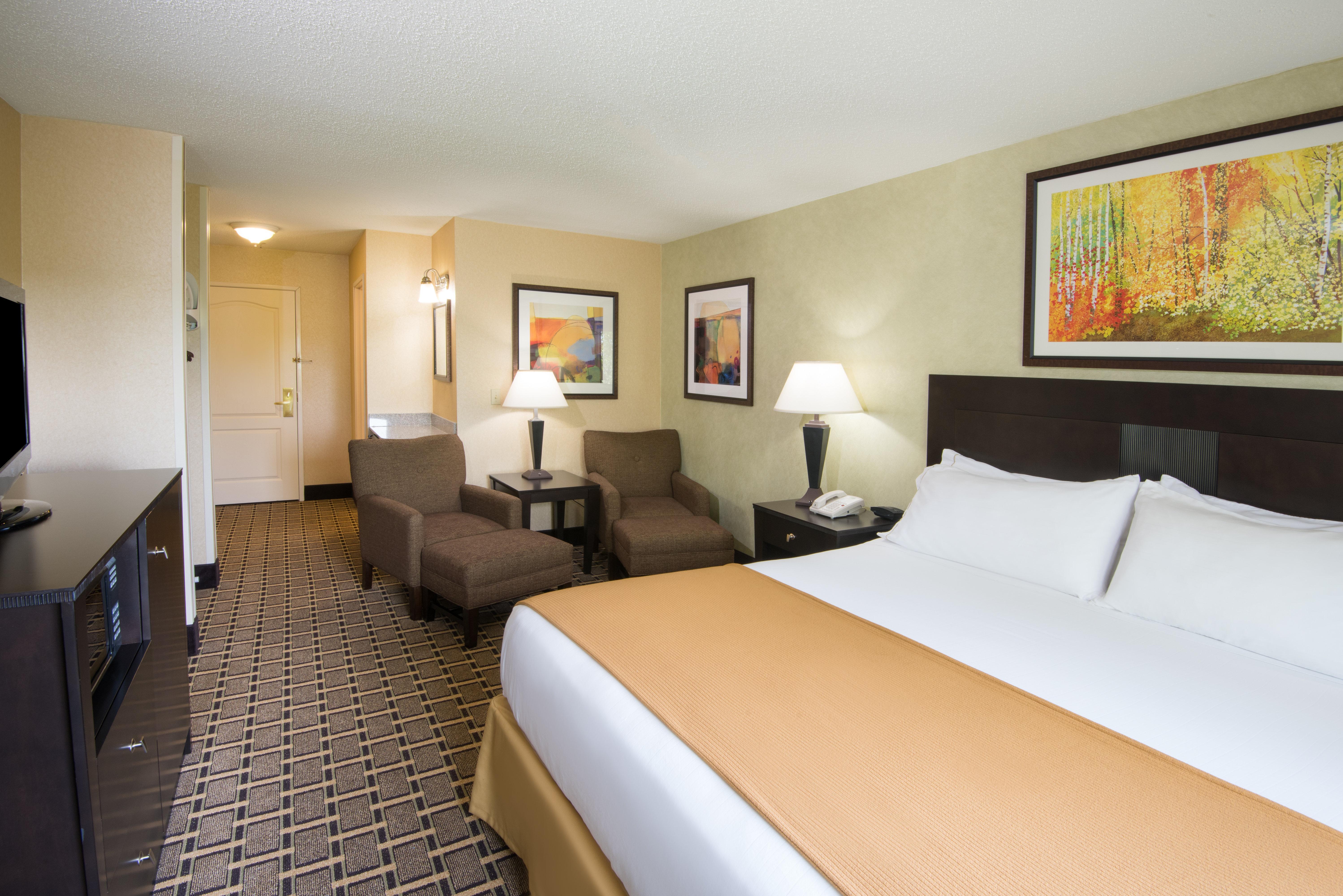 Holiday Inn Express & Suites - Sharon-Hermitage By Ihg West Middlesex Extérieur photo
